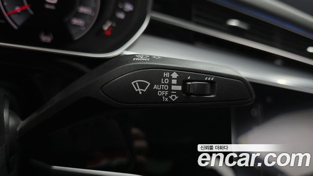 Audi A8 2021 — photo 34