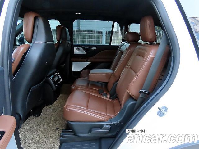 Lincoln Aviator 2021 — photo 6