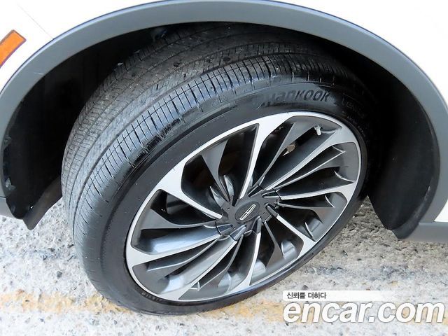 Lincoln Aviator 2021 — photo 20