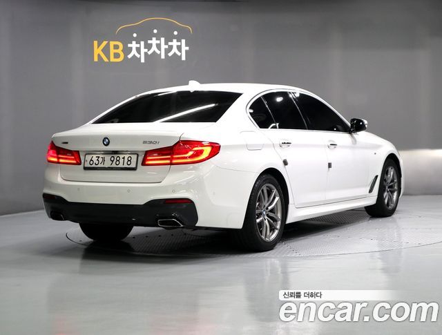 BMW 5-Series 2018 — photo 4