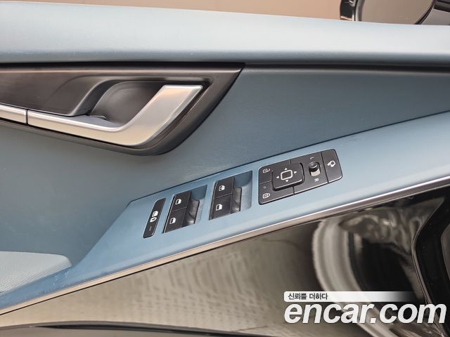 Kia Niro 2023 — photo 23