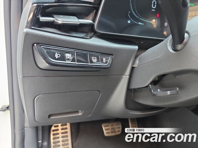 Kia Niro 2023 — photo 25