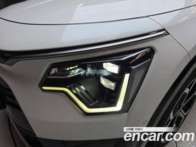 Kia Niro 2023 — photo 8