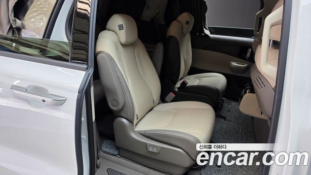 Kia Canival 2025 — photo 17