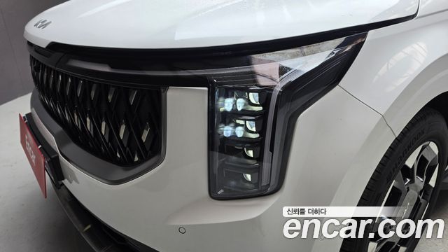 Kia Canival 2025 — photo 8
