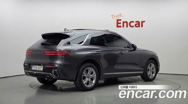 Genesis GV70 2023 — photo 2