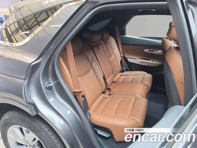 Genesis GV70 2023 — photo 17
