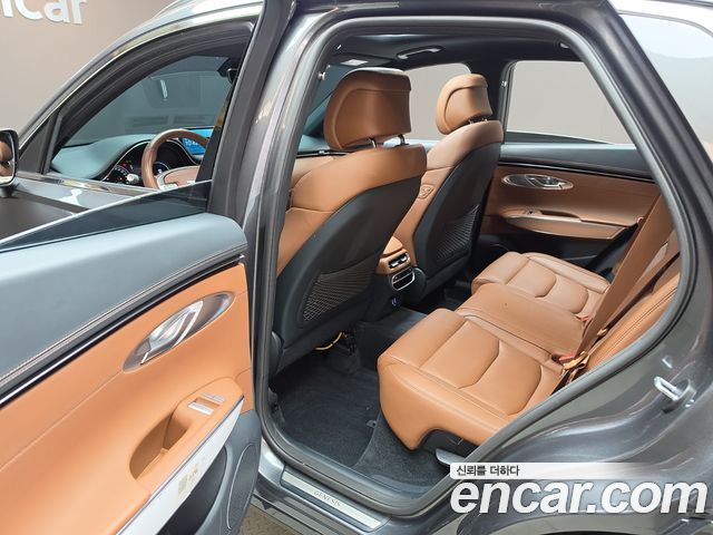 Genesis GV70 2023 — photo 18
