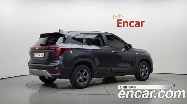 Kia Seltos 2023 — photo 2