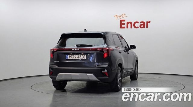 Kia Seltos 2023 — photo 4