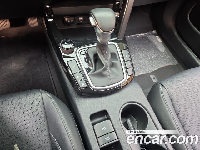 Kia Seltos 2023 — photo 12