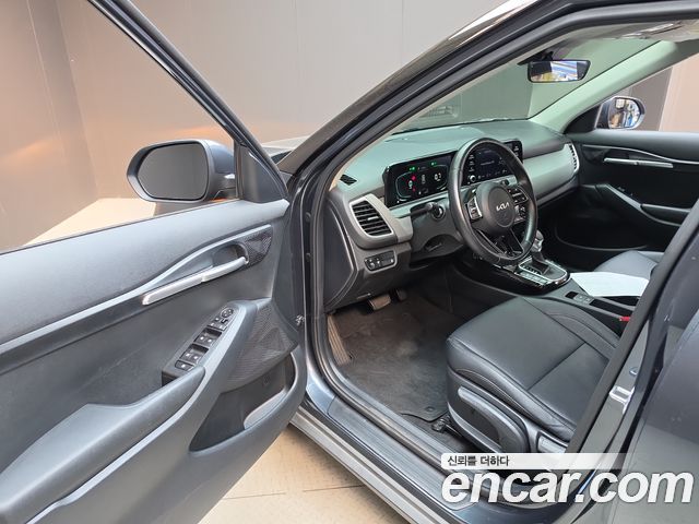 Kia Seltos 2023 — photo 13