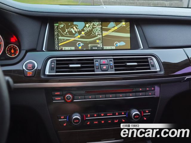 BMW 7-Series 2014 — photo 10