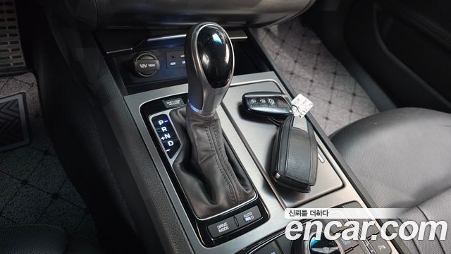 Hyundai Genesis 2016 — photo 12