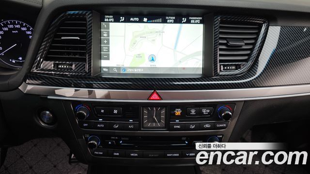 Hyundai Genesis 2016 — photo 20