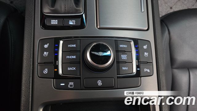 Hyundai Genesis 2016 — photo 27