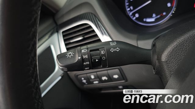 Hyundai Genesis 2016 — photo 28