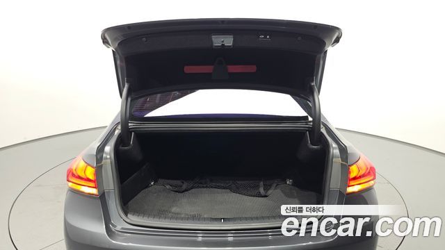 Hyundai Genesis 2016 — photo 35