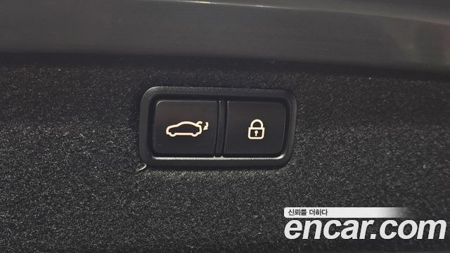 Hyundai Genesis 2016 — photo 36