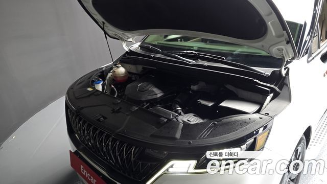 Kia Canival 2022 — photo 6