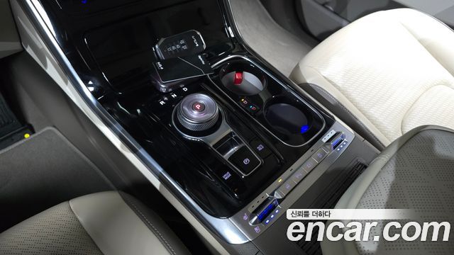 Kia Canival 2022 — photo 12