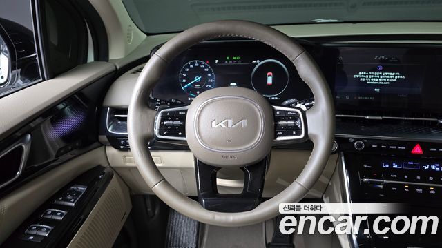 Kia Canival 2022 — photo 18