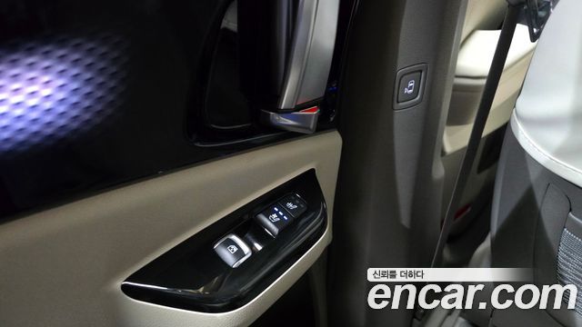 Kia Canival 2022 — photo 22