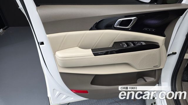 Kia Canival 2022 — photo 14