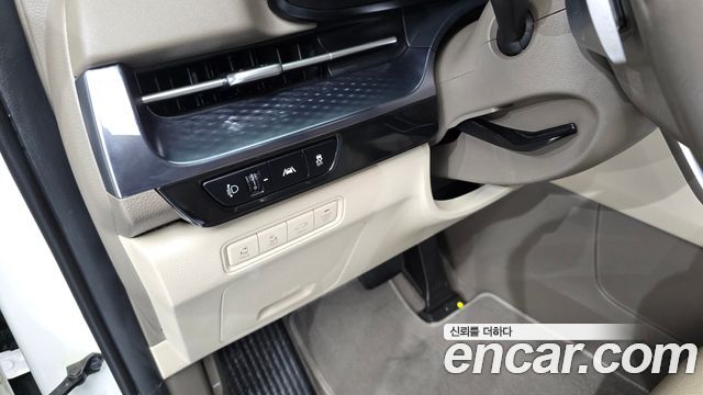Kia Canival 2022 — photo 28