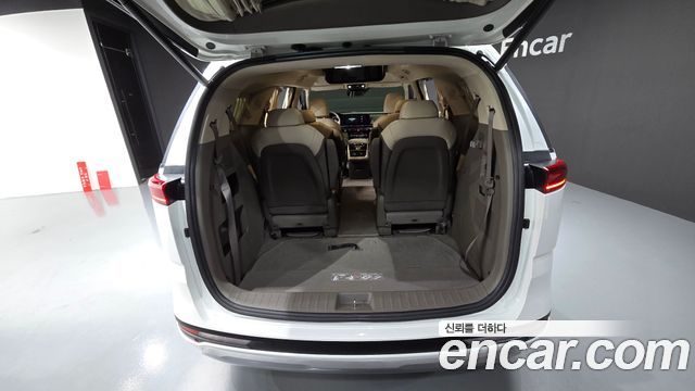 Kia Canival 2022 — photo 29
