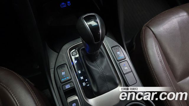 Hyundai Santafe 2017 — photo 12