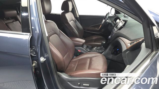 Hyundai Santafe 2017 — photo 17