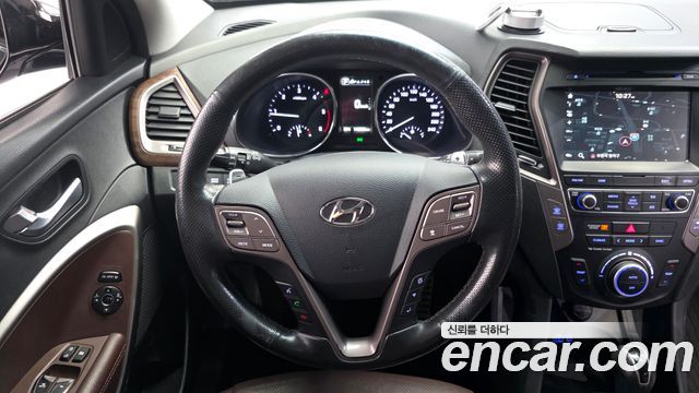 Hyundai Santafe 2017 — photo 19