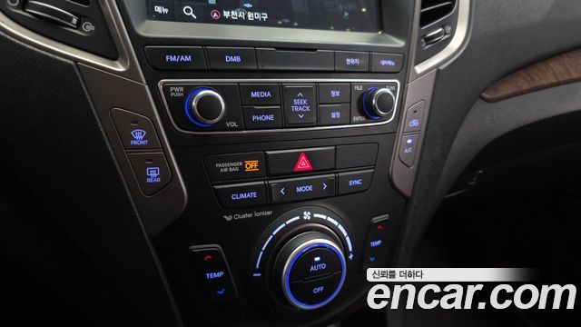 Hyundai Santafe 2017 — photo 31