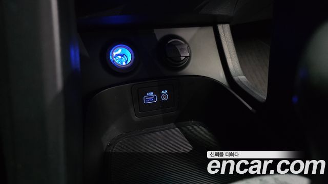 Hyundai Santafe 2017 — photo 32