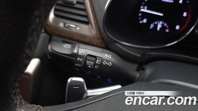 Hyundai Santafe 2017 — photo 33