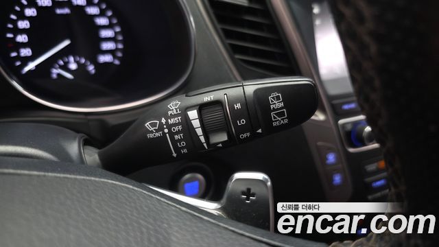 Hyundai Santafe 2017 — photo 34