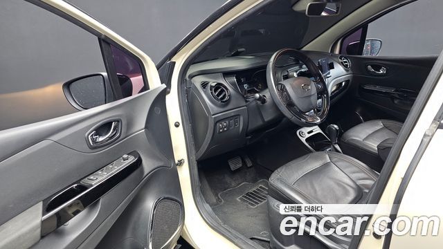 Renault Korea QM3 2015 — photo 10
