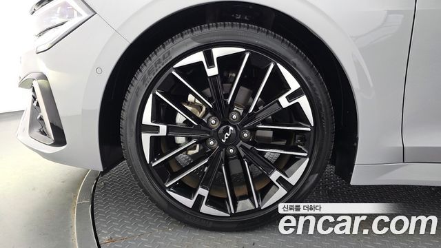 Kia K5 2024 — photo 5