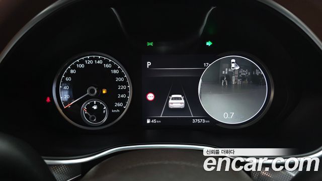 Genesis G80 2023 — photo 11