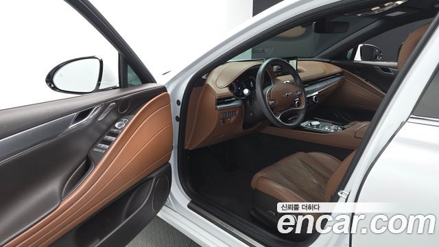 Genesis G80 2023 — photo 13