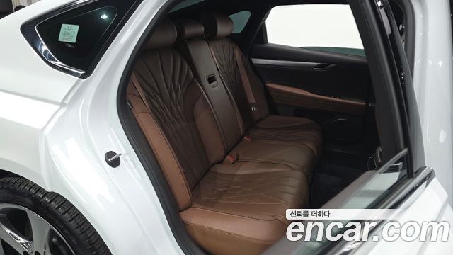 Genesis G80 2023 — photo 18