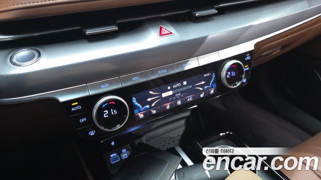 Genesis G80 2023 — photo 23