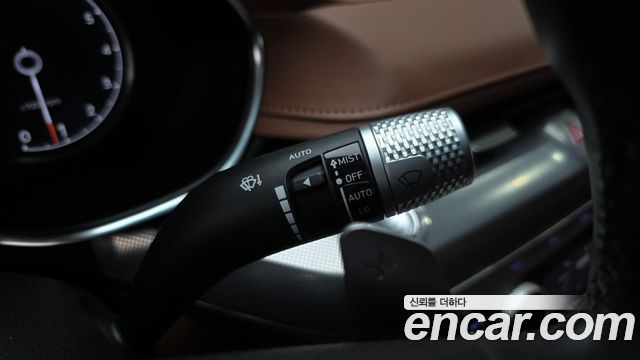 Genesis G80 2023 — photo 27