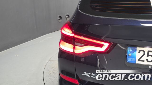 BMW X3 2021 — photo 9