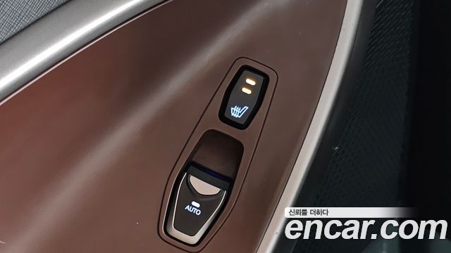 Hyundai Santafe 2018 — photo 17