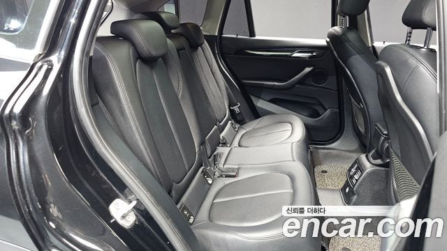 BMW X1 2018 — photo 11