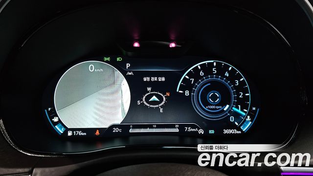 Genesis GV70 2024 — photo 11
