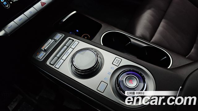 Genesis GV70 2024 — photo 12
