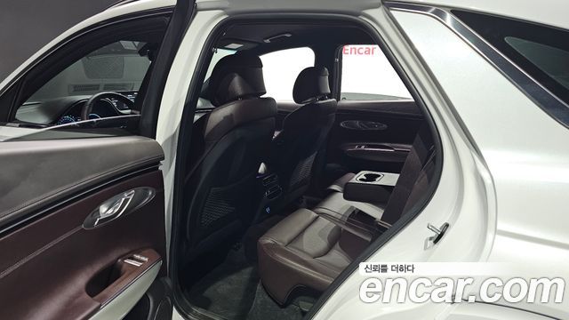 Genesis GV70 2024 — photo 17